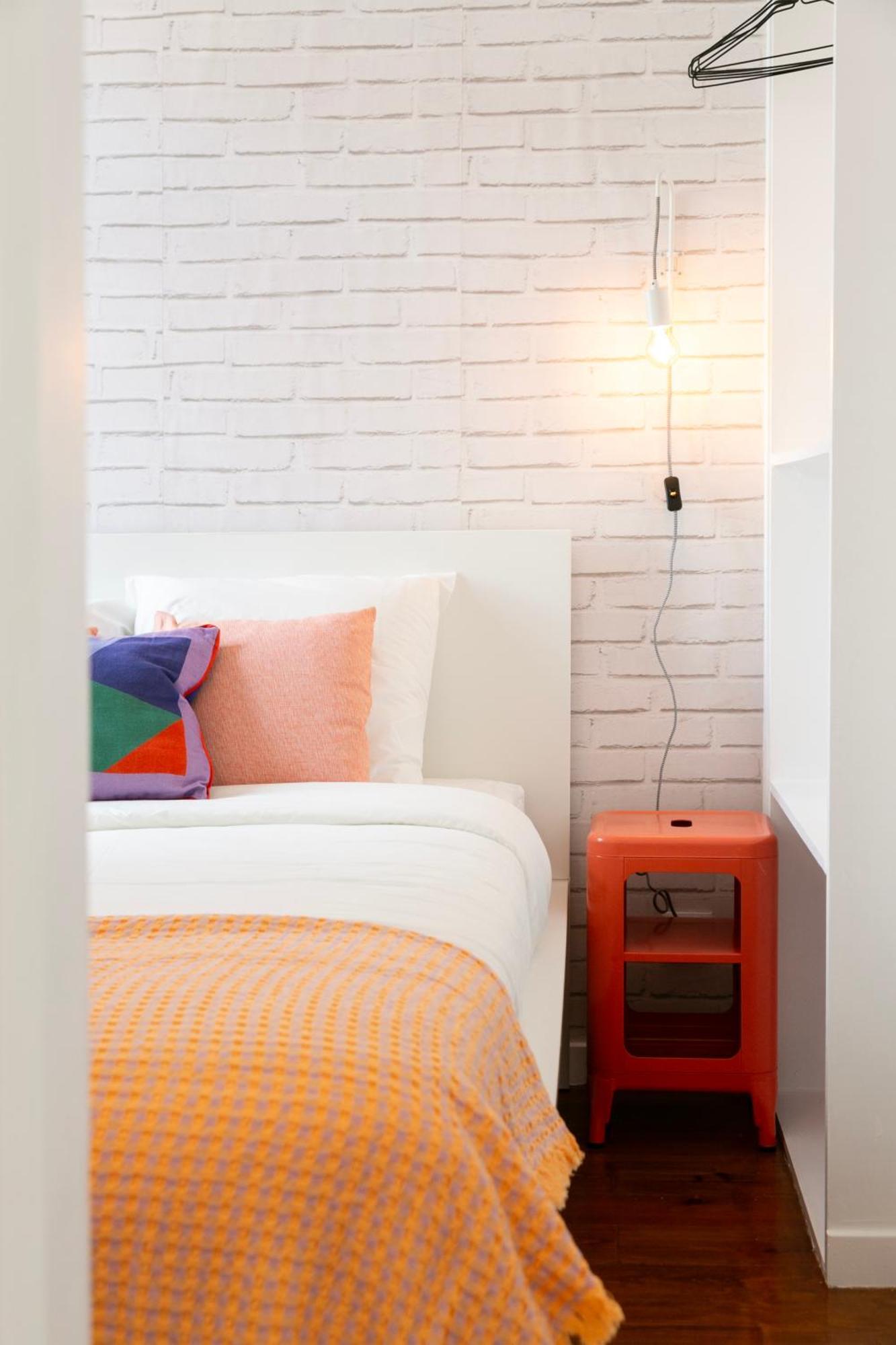 Beautiful Small Penthouse With Air Conditioner! Lisboa