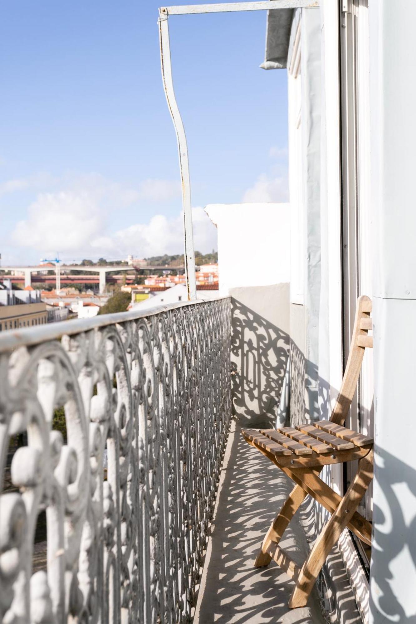 Beautiful Small Penthouse With Air Conditioner!